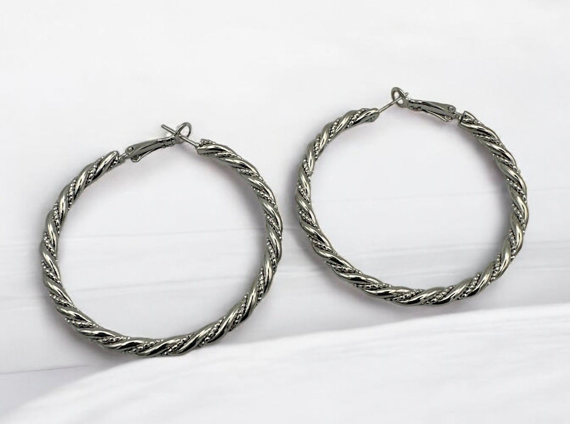 Gold - Tone Twisted 5CM Statement Hoop Earrings – Bold Rope Design Hoops for Women - Fatisha Boutique