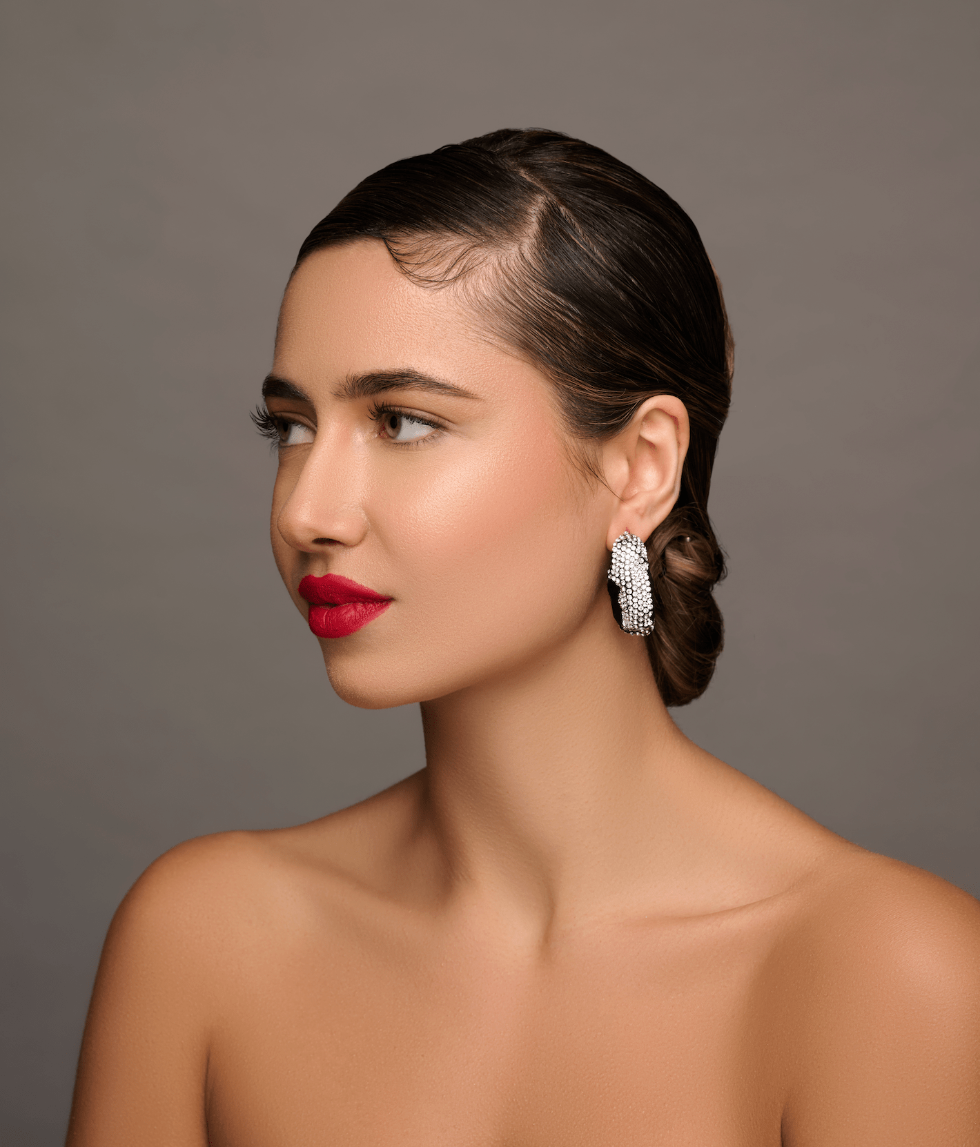 Gorgeous Crystal Rhinestones Lightweight Statement Stud Earrings - Fatisha Boutique