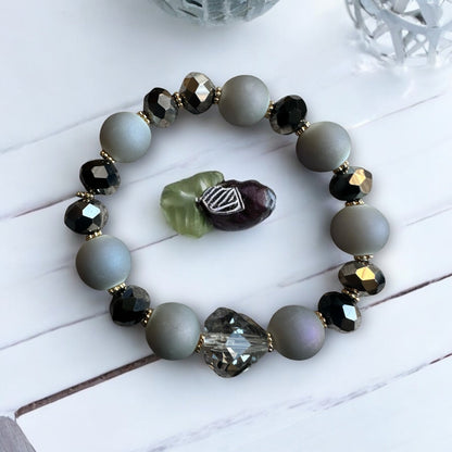Handcrafted Grey and Black Glass Beaded Bracelet - Fatisha Boutique