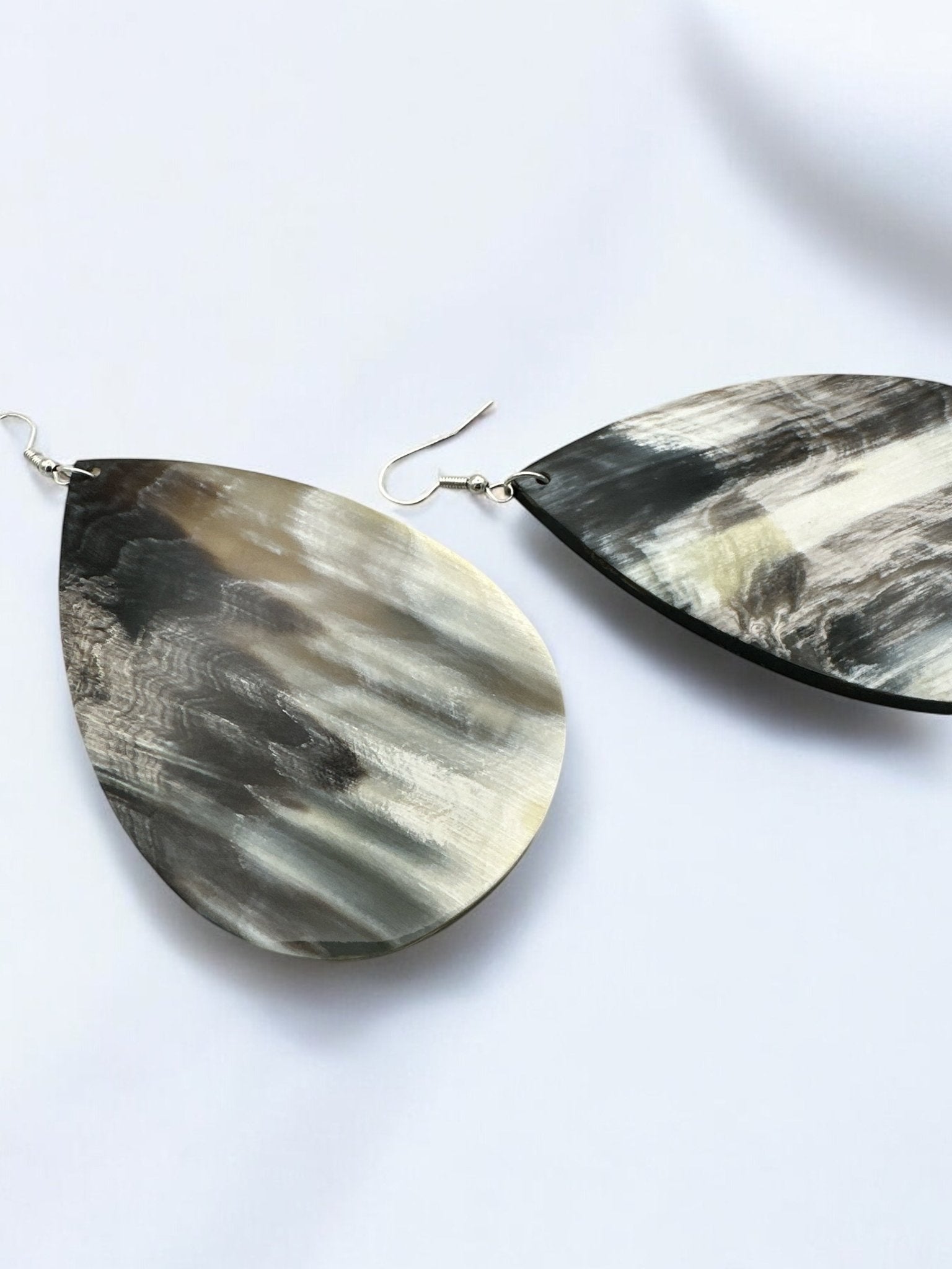Handmade Buffalo Horn Ethnic Dangle Earrings - Fatisha Boutique