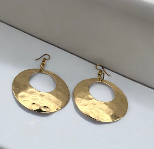 Lightweight Circle Hammered Plated Brass Dangle Earrings - Fatisha Boutique