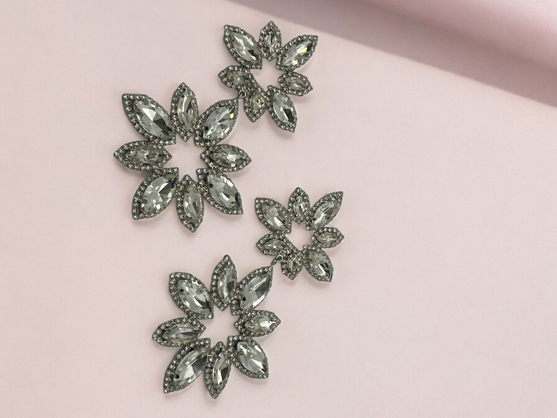 Long Diamante Rhinestone Daisy Flower Stud Dangle Earrings - Fatisha Boutique