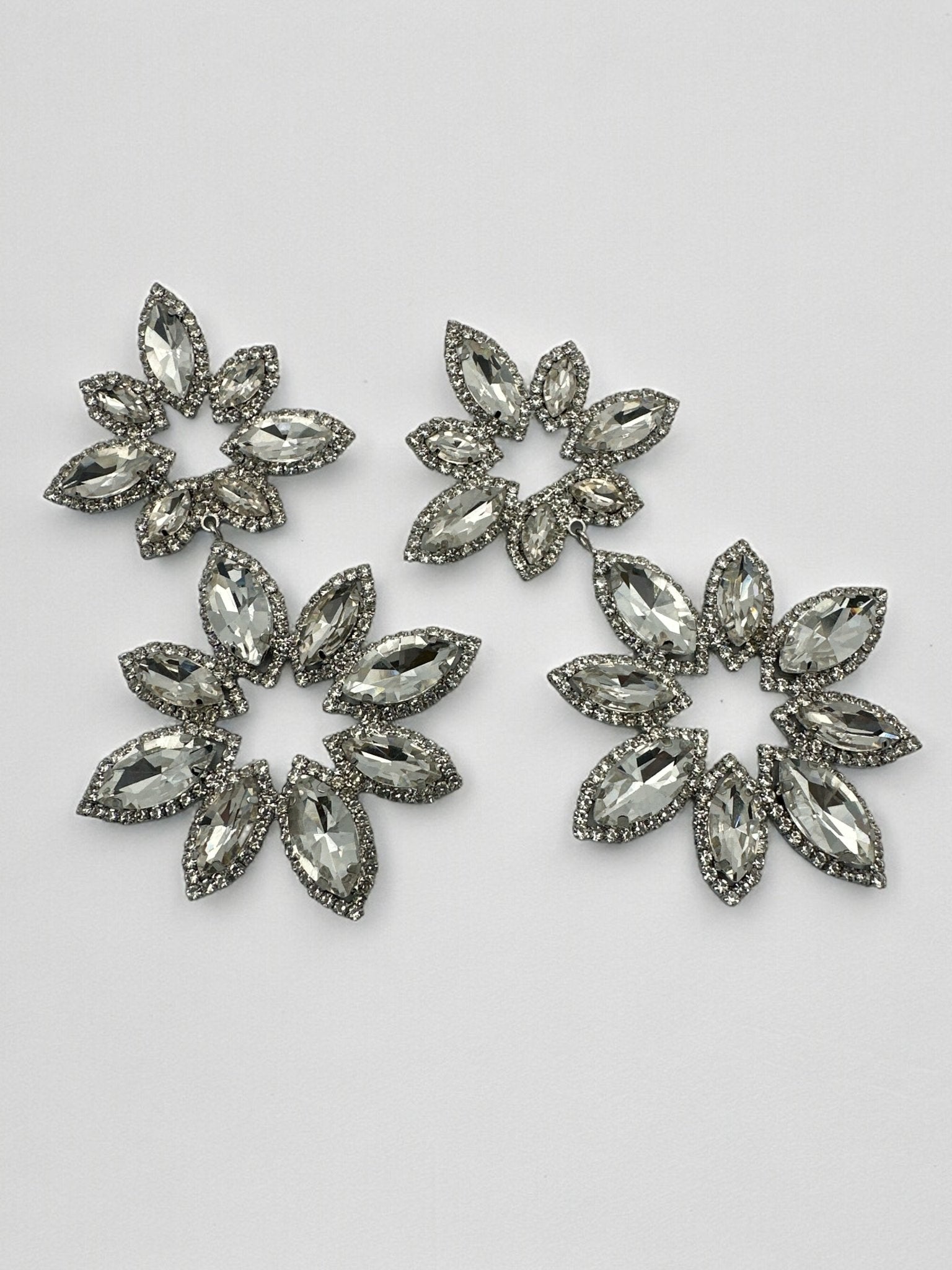 Long Diamante Rhinestone Daisy Flower Stud Dangle Earrings - Fatisha Boutique