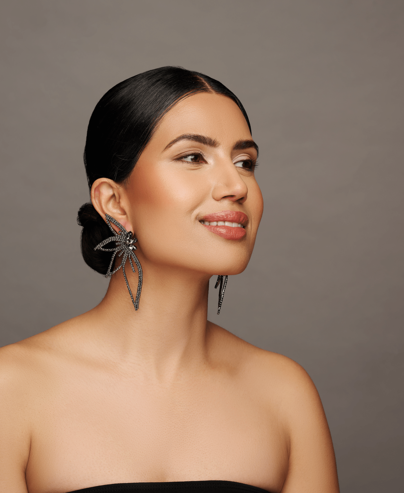 Luxury Crystal Rhinestones Flower Shape Designed Statement Stud Earrings - Fatisha Boutique