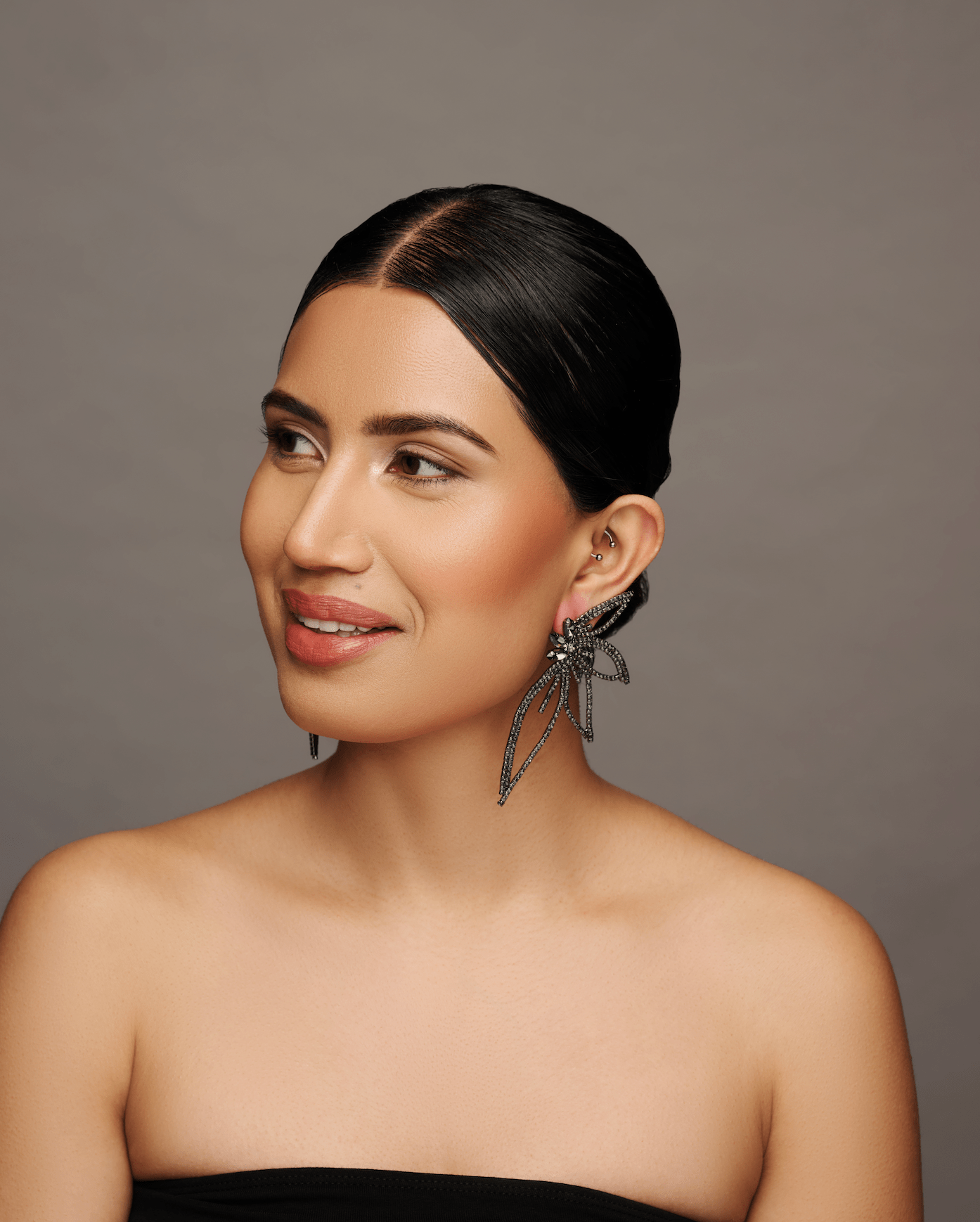 Luxury Crystal Rhinestones Flower Shape Designed Statement Stud Earrings - Fatisha Boutique