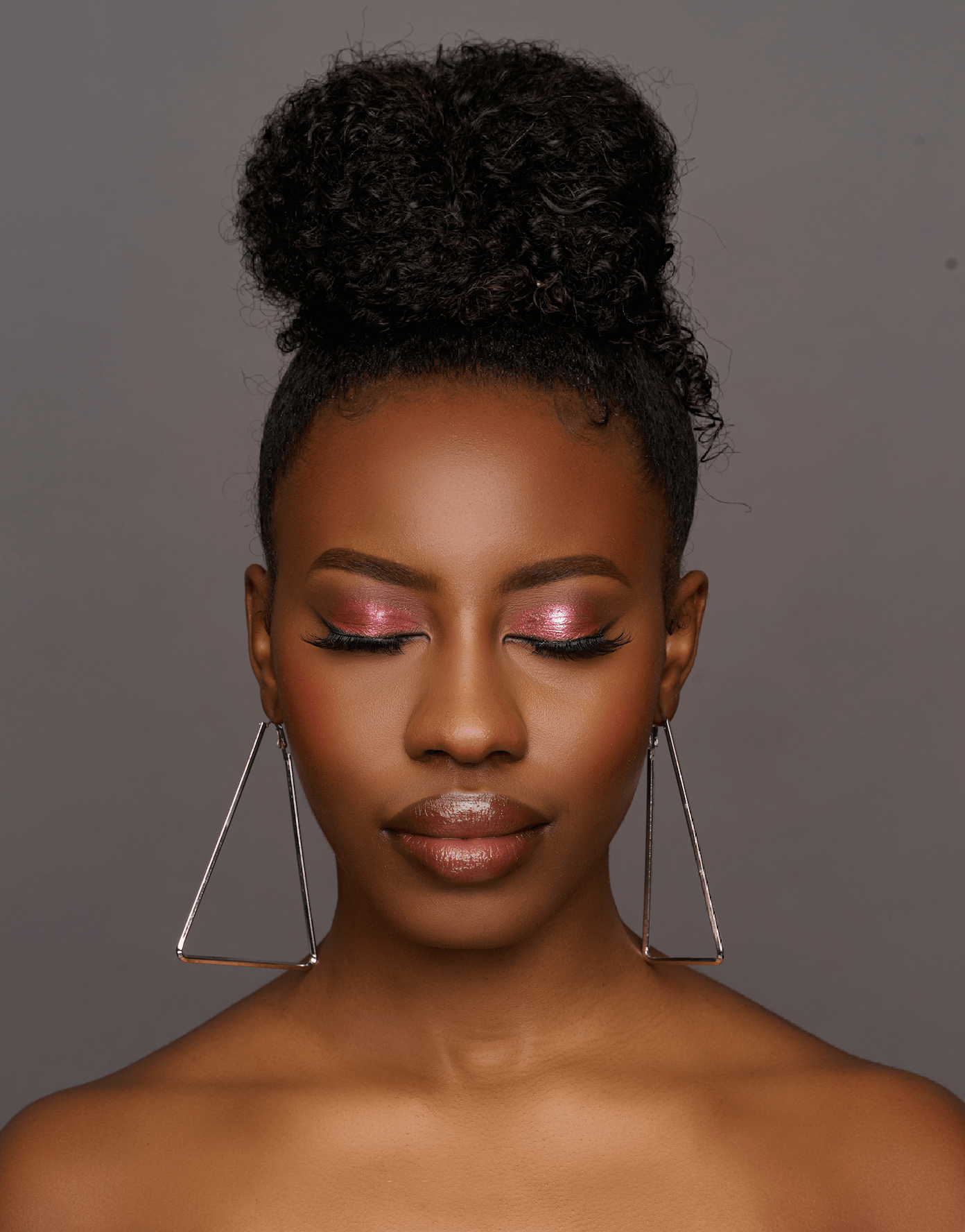 Medium Triangle Statement Hoop Earrings - Fatisha Boutique