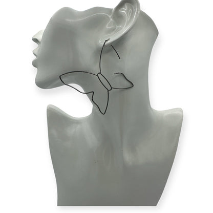 Minimalist Lightweight WireButterfly Shape Design Earrings - Fatisha Boutique