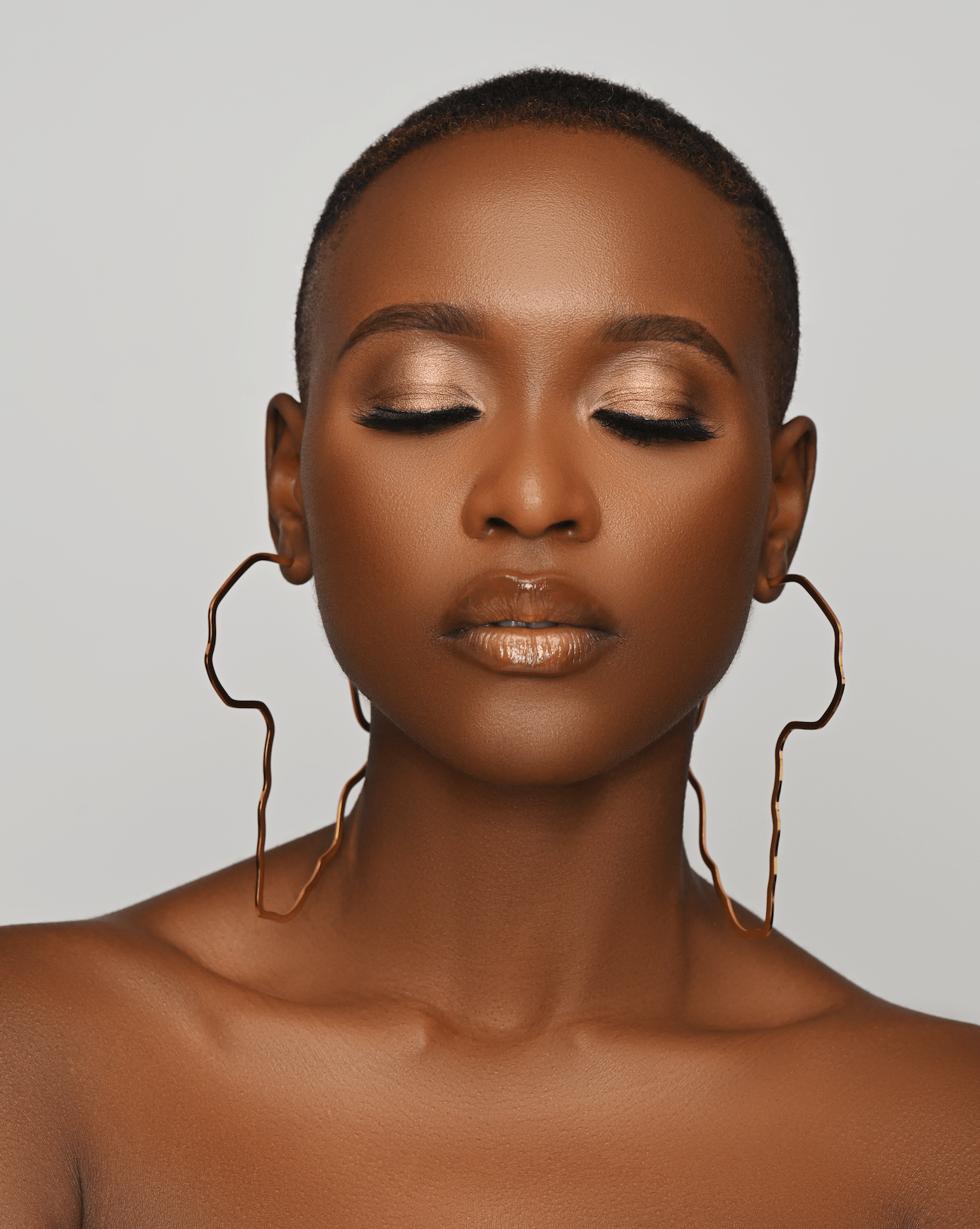 Oversized Outline Africa Map Hoop Earrings – Gold or Silver Statement Jewellery for Women - Fatisha Boutique