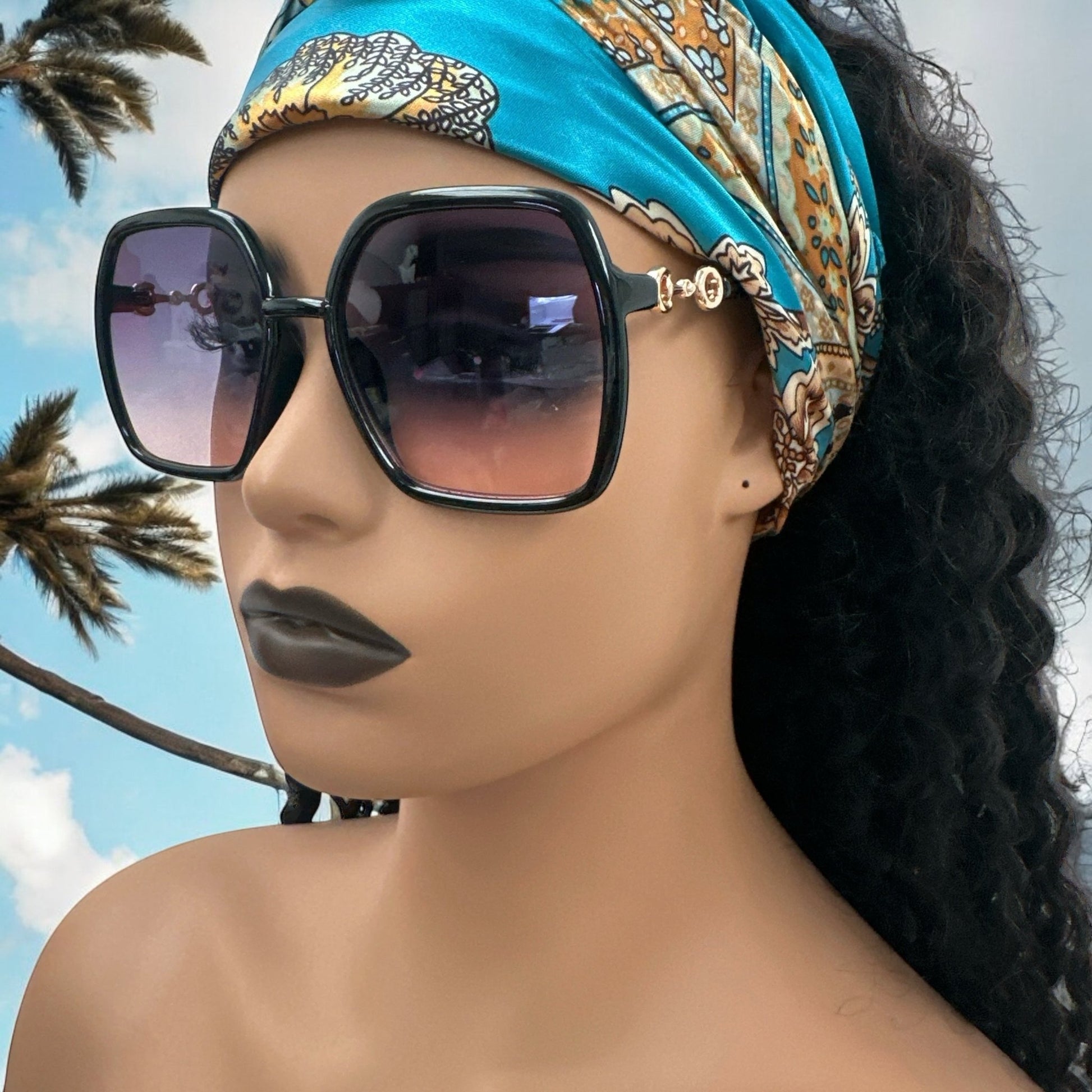 Oversized Trendy Square Sunglasses – UV400 Gradient Lens Fashion