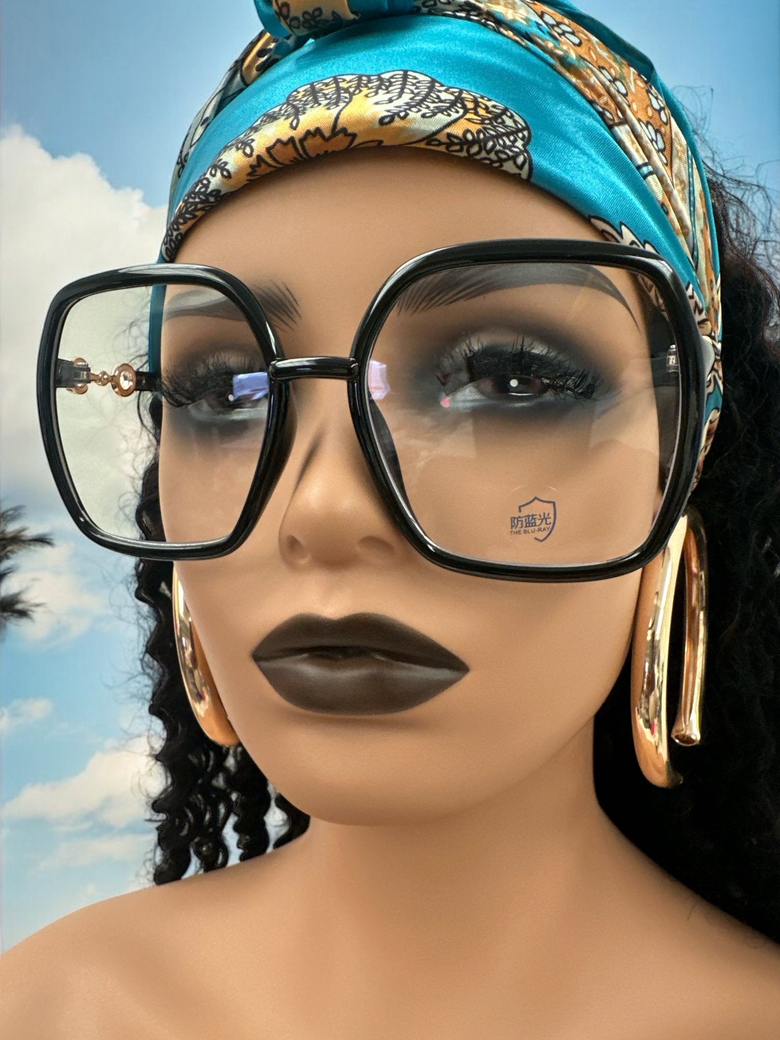 Oversized Trendy Square Sunglasses – UV400 Gradient Lens Fashion Shades for Women - Fatisha Boutique