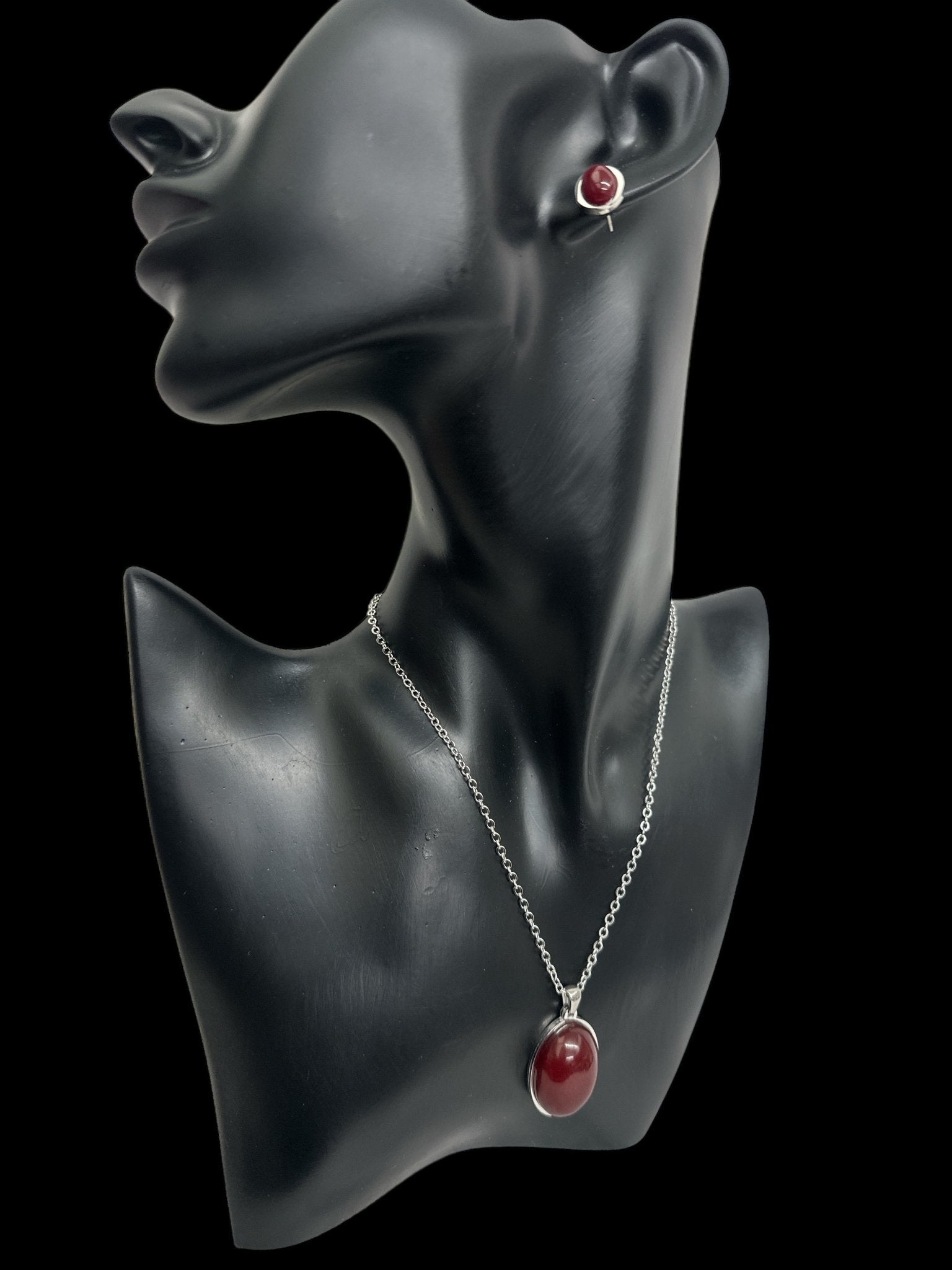 Stainless Steel Oval Pendant Necklace & Earring Set - Elegant Jewellery Collection - Fatisha Boutique