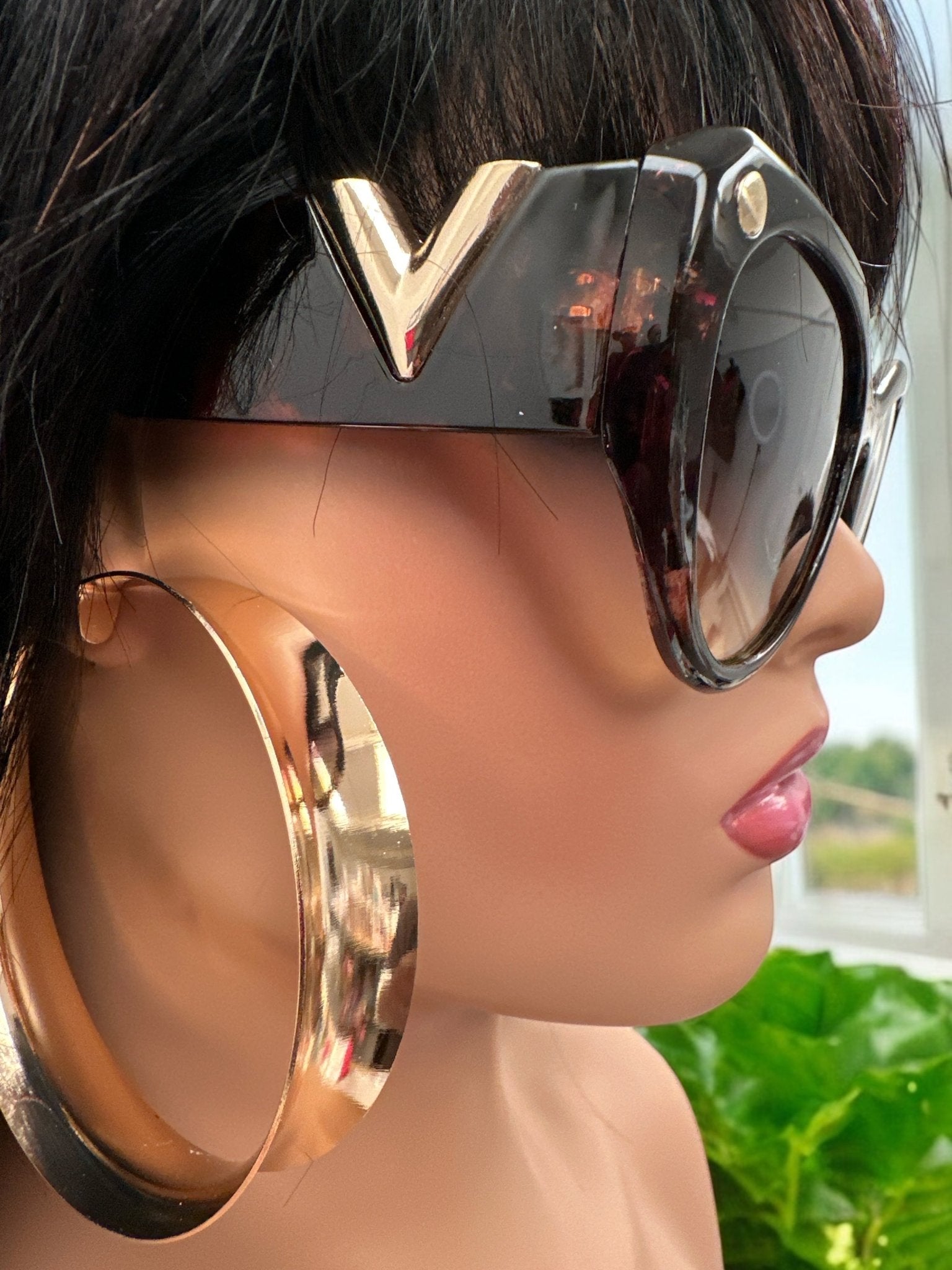 Trendy Oversized UV400 Sunglasses – Bold “V” Gold Accent - Fatisha Boutique