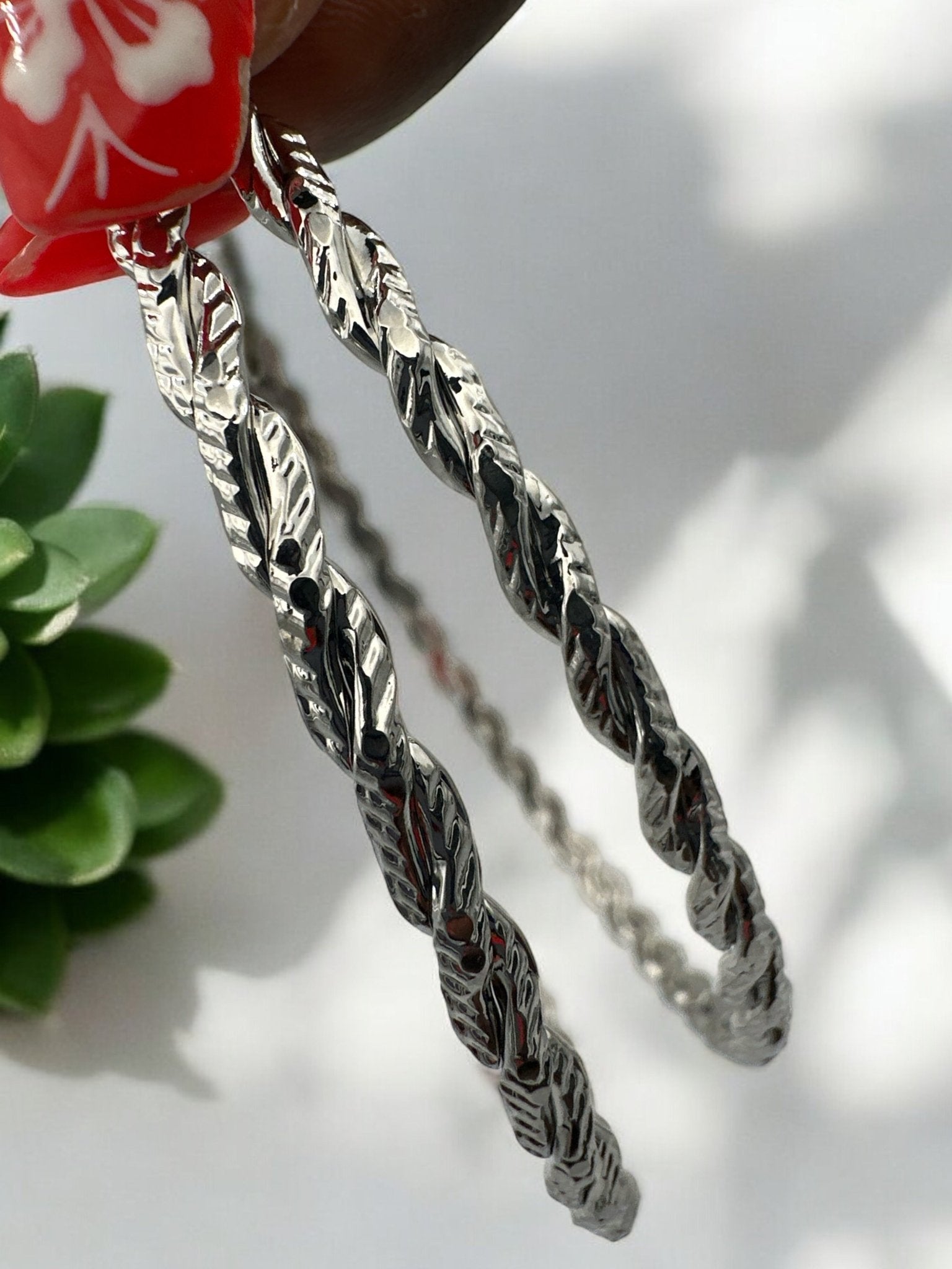 Twisted Design Metal Statement Hoop Earrings - Fatisha Boutique