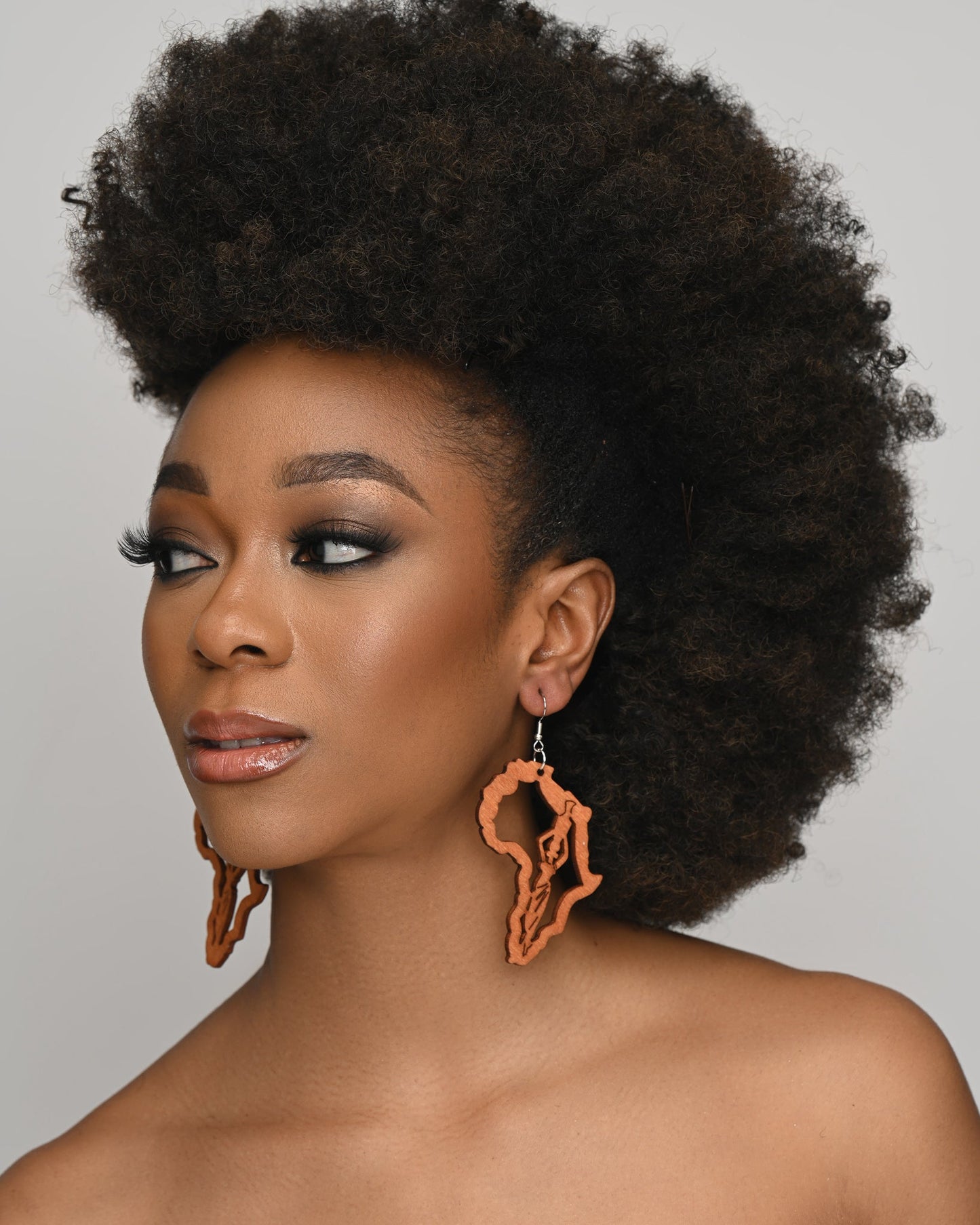 Wooden Africa Map Shaped Lightweight Ethnic Dangle Earrings - Fatisha Boutique