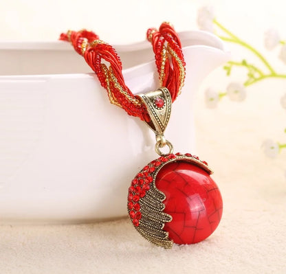 Beautiful Bohemia Resin Pendant Necklace