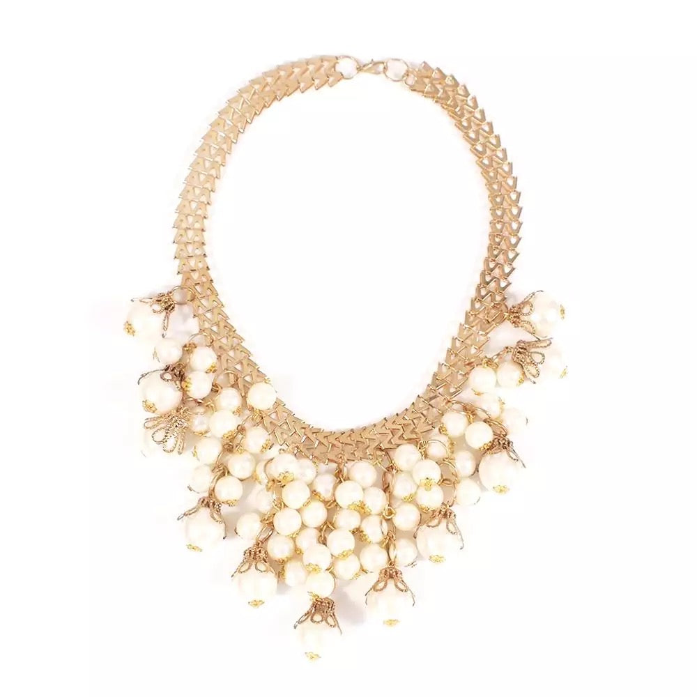 Charming Classic Faux Pearl Beads Chokers