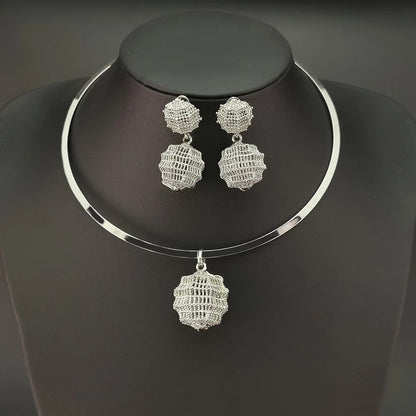 Elegant Luxurious Minimalist Metal Jewellery Set
