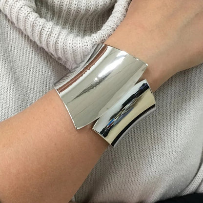 Charming Classic Chunky Bangle Bracelet Cuff