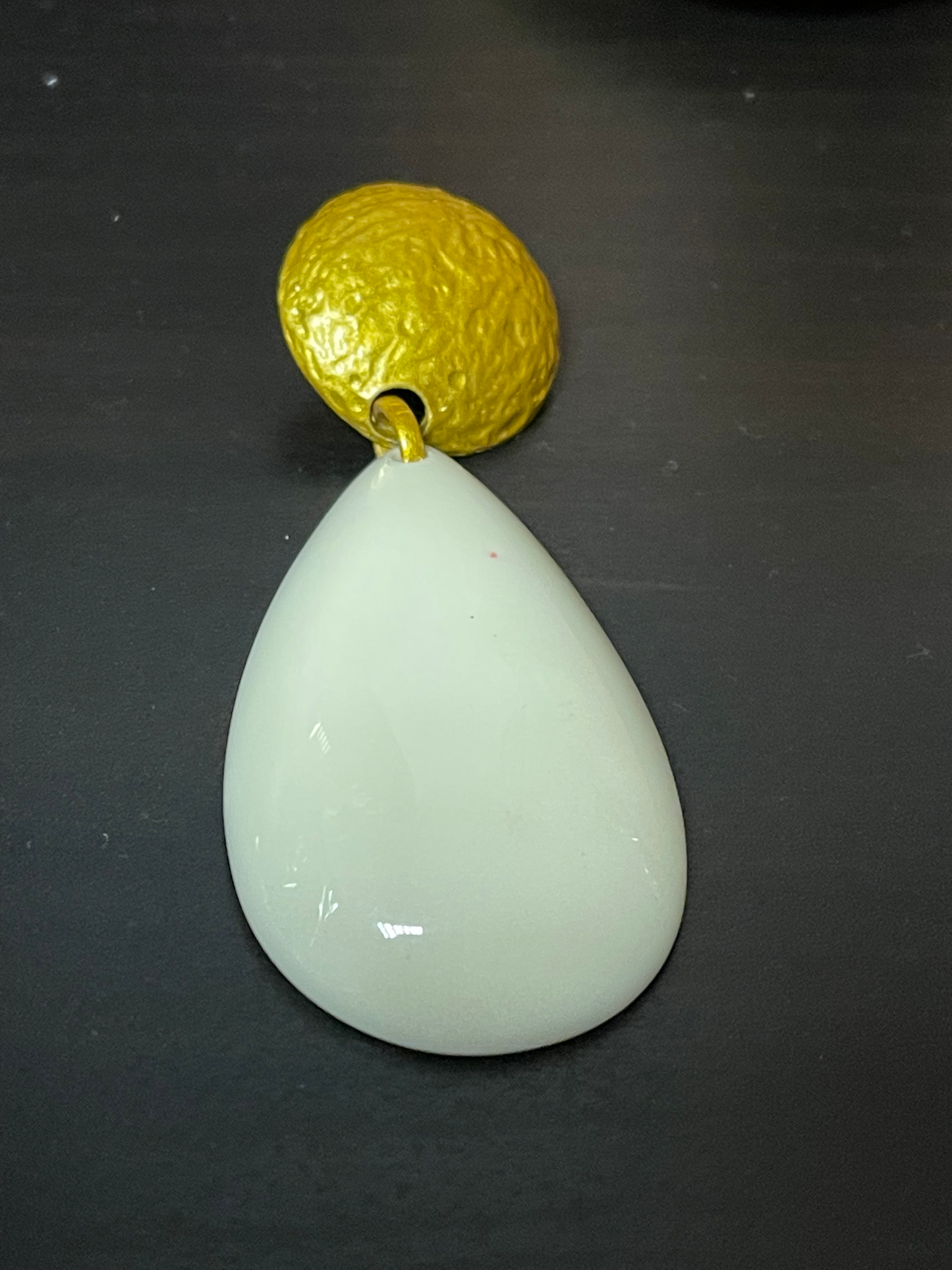 White Resin Water Drop Earrings