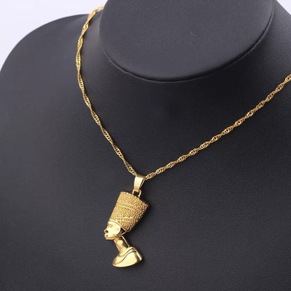 Ancient Egyptian Queen Nefertiti Head Shaped Pendant Necklace